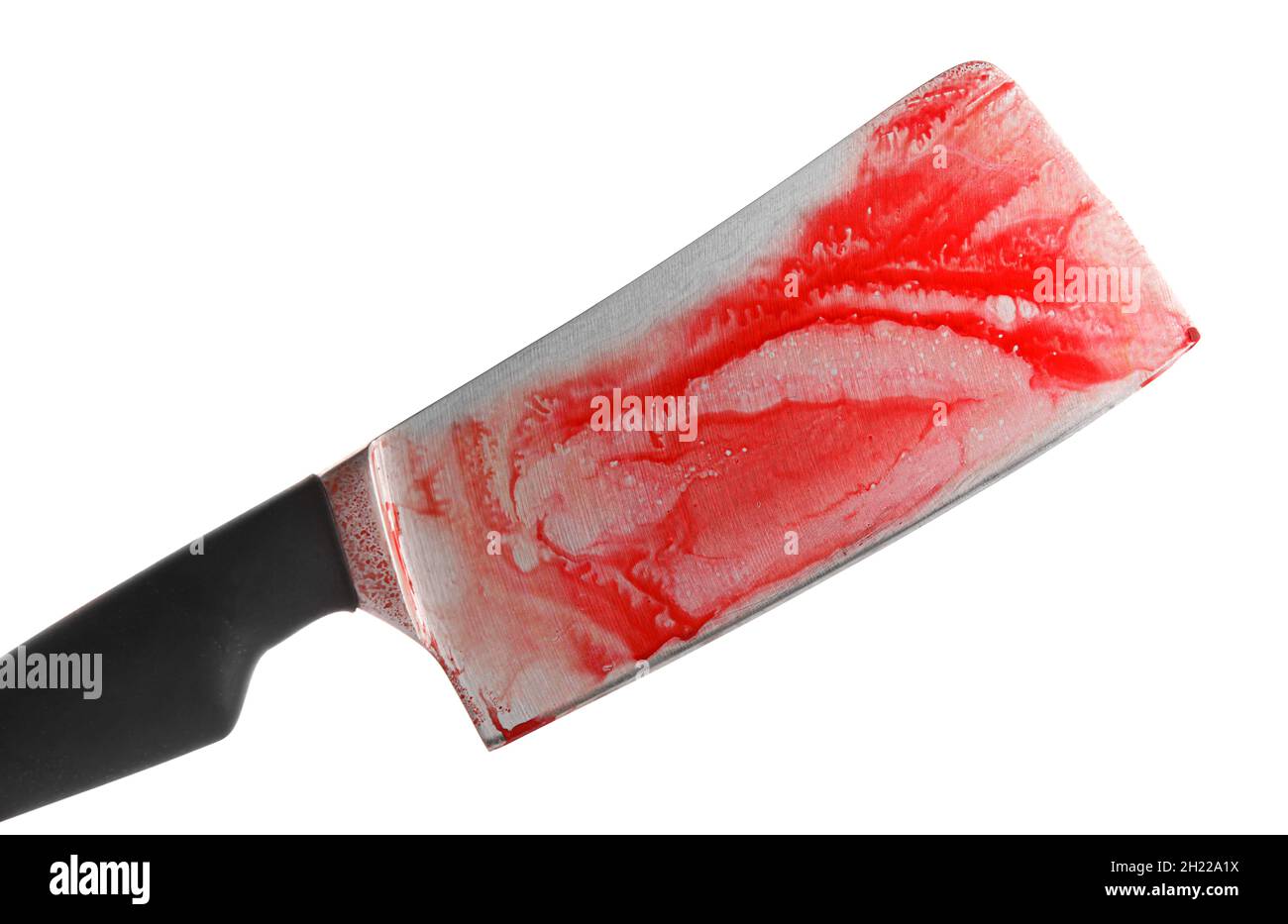 Cleaver mit Blutflecken auf weißem Hintergrund Stockfoto