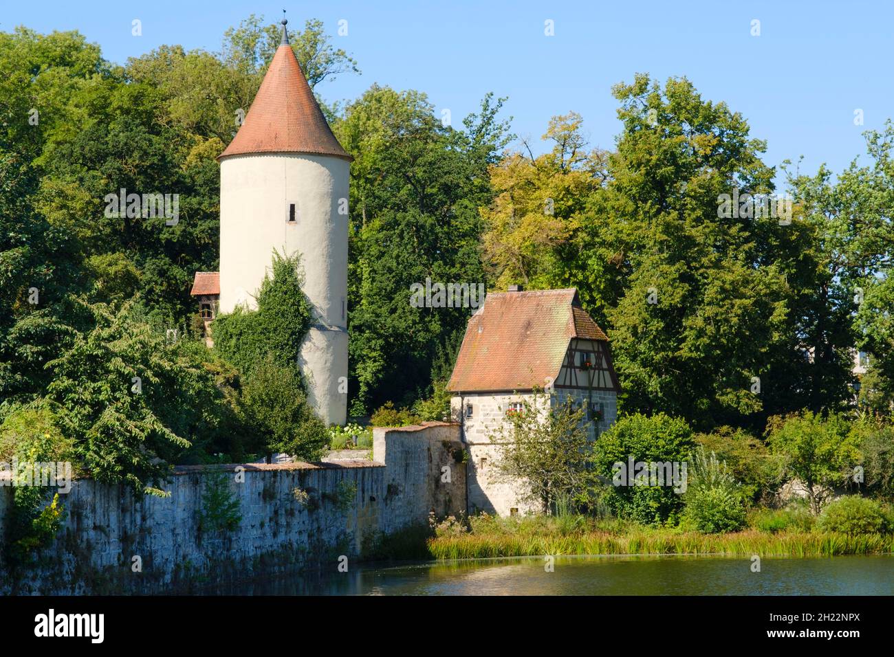 Gärtnerturm und Parkwärterhaus im Stadtpark, Dinkelsbühl, Mittelfranken, Bayern, Deutschland Stockfoto