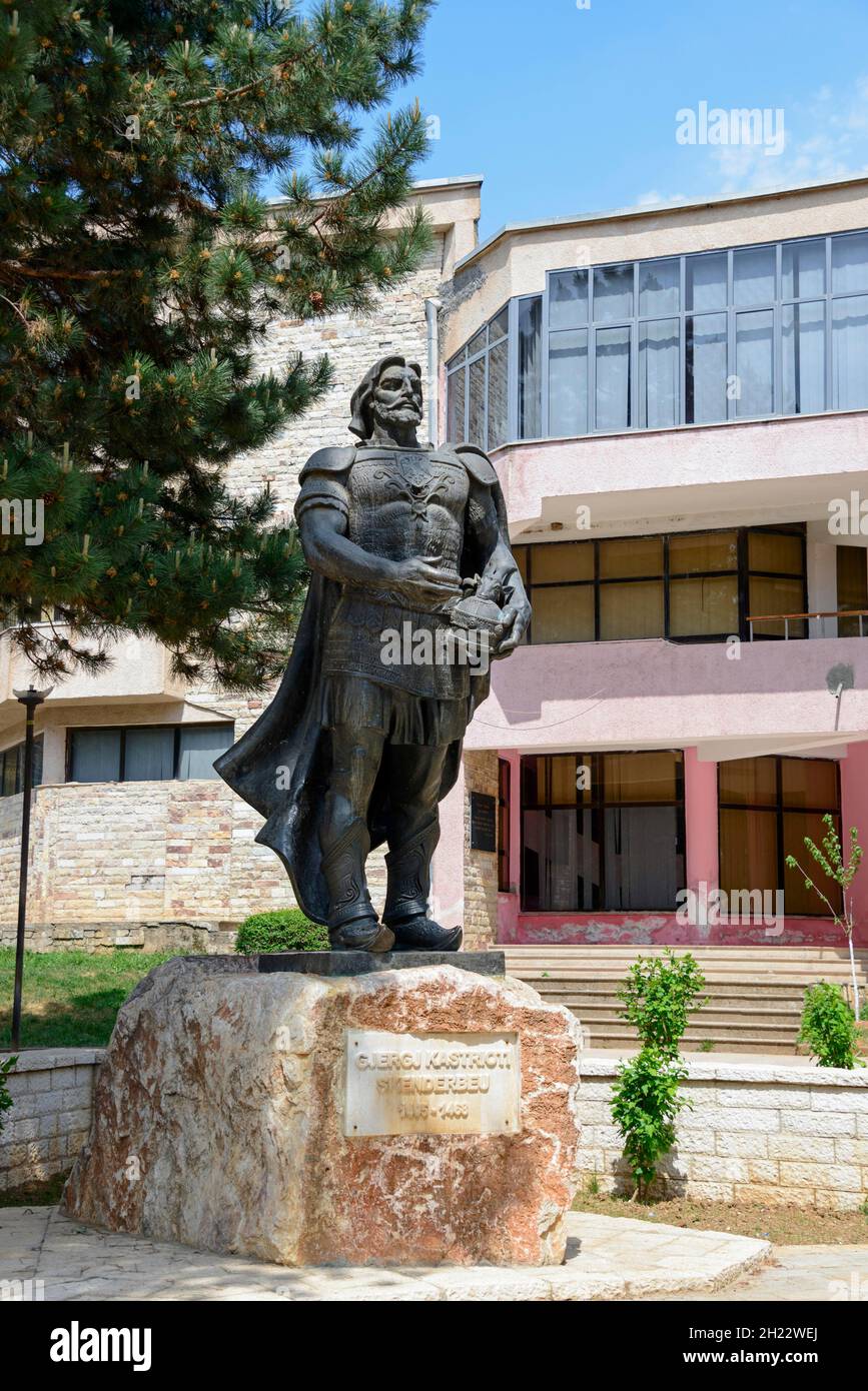 Denkmal, Gjergj Kastrioti Skenderbeu, Stadtzentrum, Peshkopi, Albanien Stockfoto