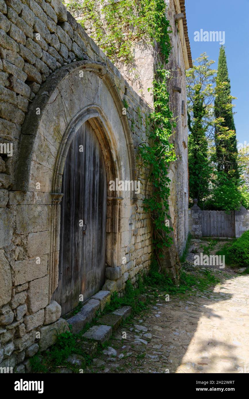 Wodden Gateway, Oppede le Vieux, Oppede, Provence, Frankreich Stockfoto