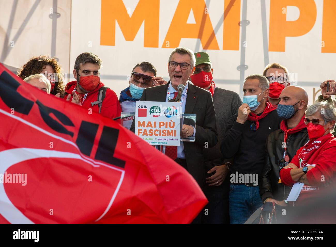 Rom, Italien 16/10/2021: Demonstration 'nie wieder Faschismus'. Auf dem Foto der CGIL-Sekretär Maurizio Landini. © Andrea Sabbadini Stockfoto