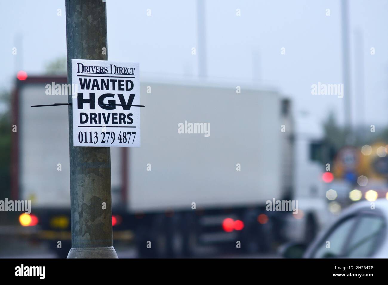 lkw-Fahrer wollten Schild am Straßenrand von leeds united Kingdom Stockfoto