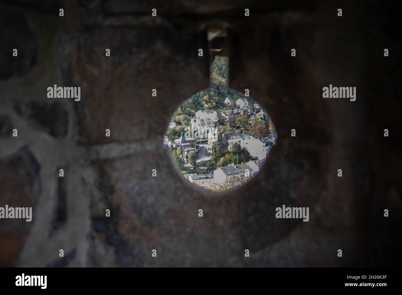 Schloss Altena auf dem Hügel Stockfoto