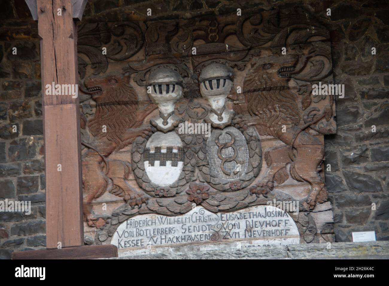 Schloss Altena auf dem Hügel Stockfoto