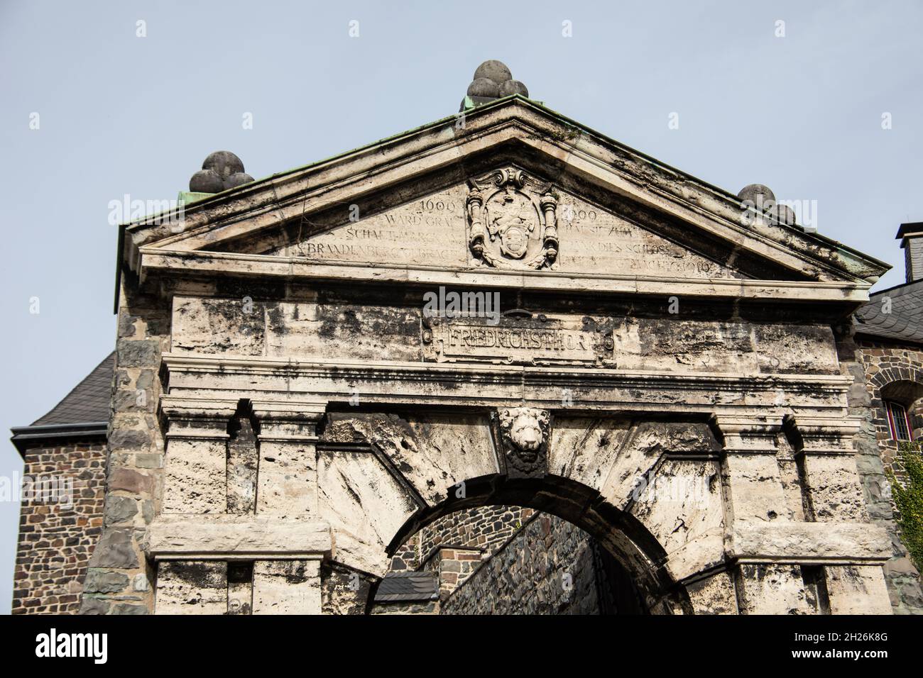 Schloss Altena auf dem Hügel Stockfoto