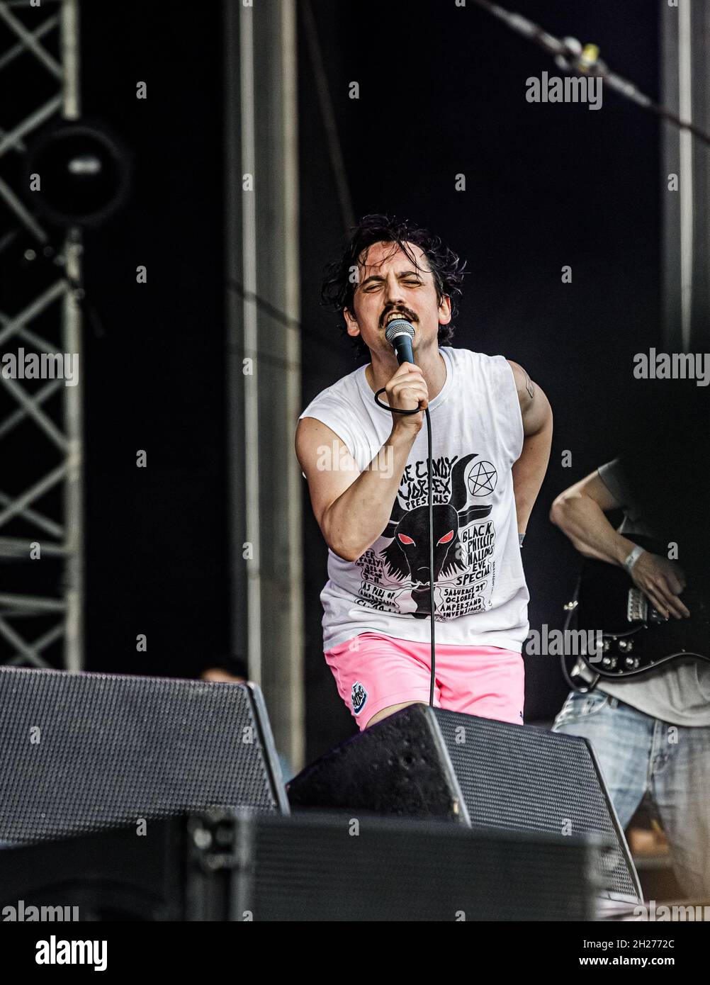 Schweine Schweine Schweine Schweine Schweine Schweine Schweine Pigs Pigs (oder Pigs x7) treten am 29. August 2021 beim Victorious Festival 2021 in Portsmouth, Großbritannien, auf der Common Stage auf. Stockfoto