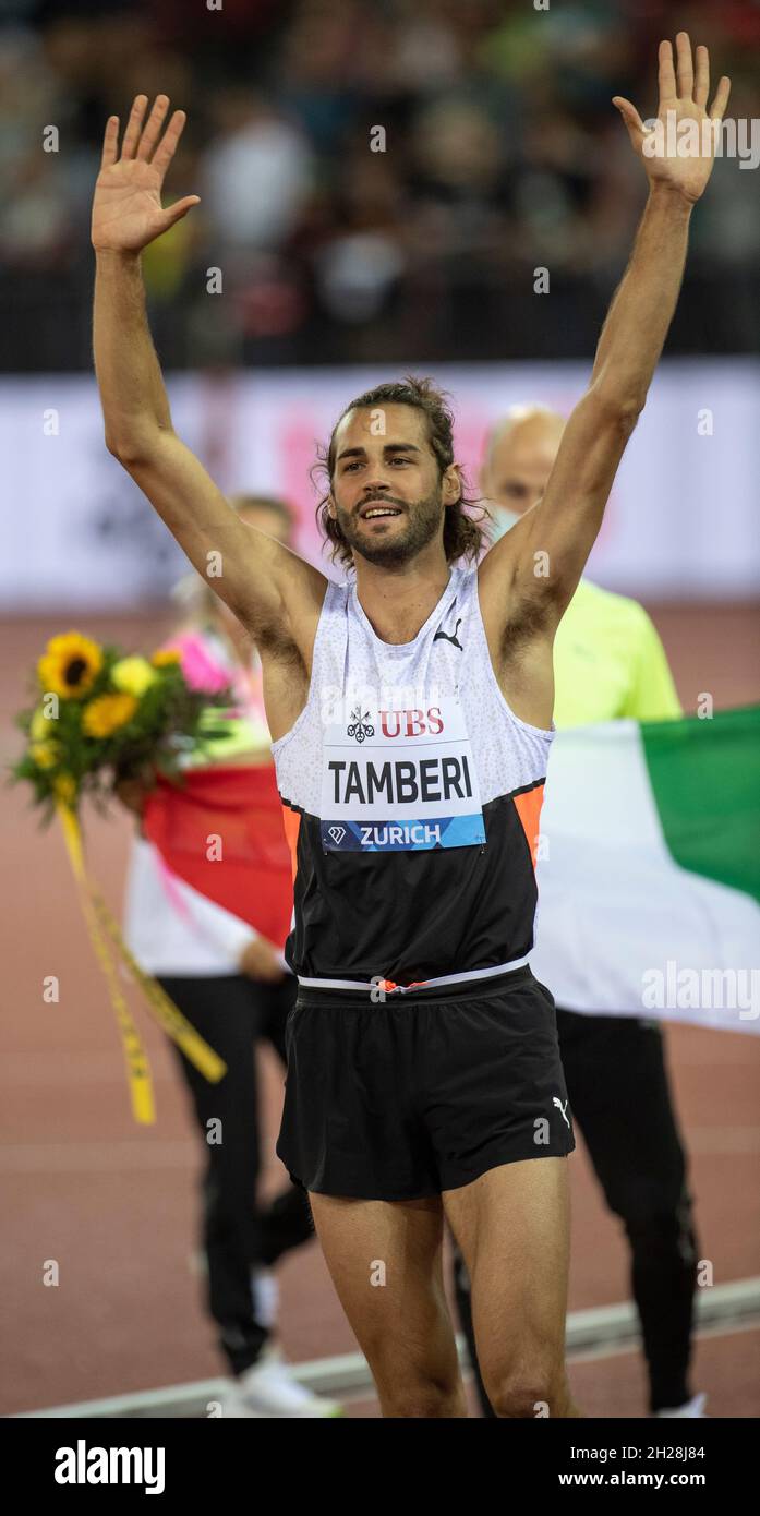 Gianmarco Tamberi tritt im Hochsprung beim Wanda Diamond League Finale im Letzigrund-Stadion an. Stockfoto