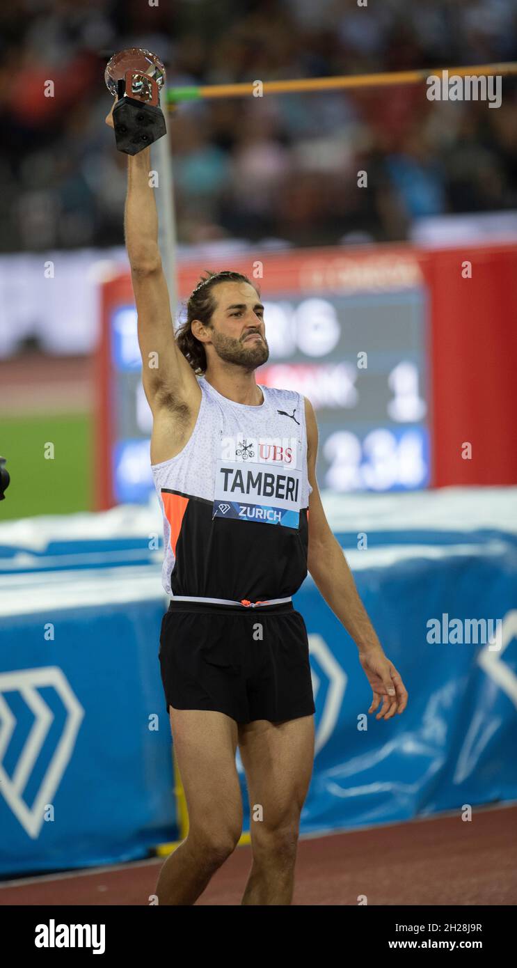 Gianmarco Tamberi tritt im Hochsprung beim Wanda Diamond League Finale im Letzigrund-Stadion an. Stockfoto