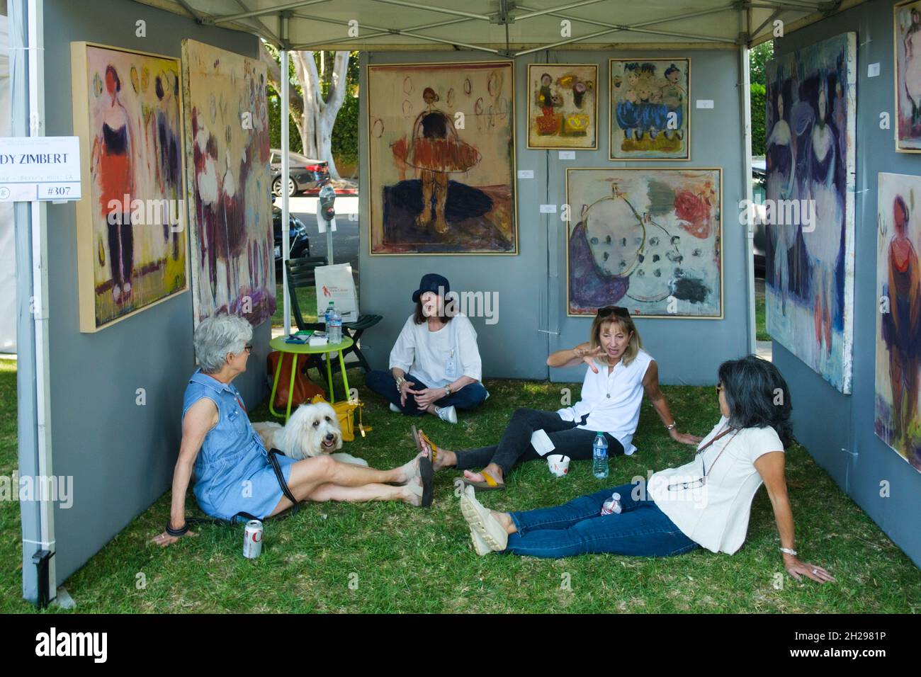 Künstlerstand, Beverly Hills Art Show, 10/16/2021. Beverly Hills, Los Angeles, Kalifornien, Vereinigte Staaten von Amerika Stockfoto