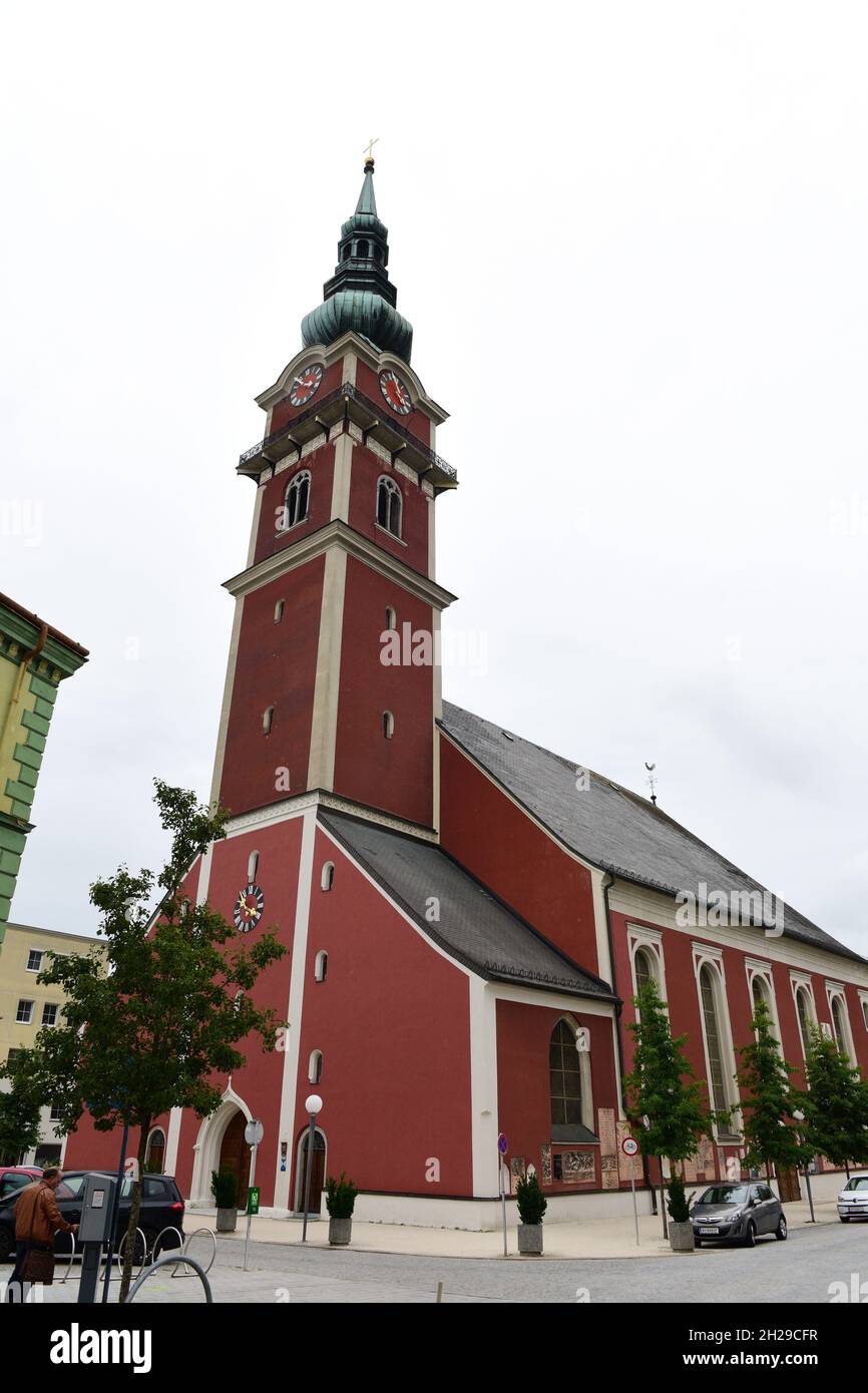 Stadtpfarrkirche in Ried im Innkreis, Oberösterreich, Österreich, Europa - Pfarrkirche in Ried im Innkreis, Oberösterreich, Österreich, Europa Stockfoto