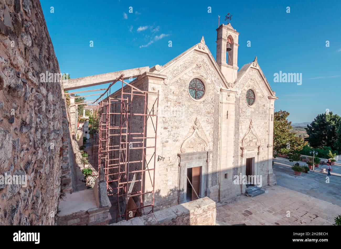 Kloster von Agios Georgios [St. George] Apanosifis oder ‘Epanosifis’ ist eines der bevölkerungsreichsten und berühmtesten Klöster Kretas. Stockfoto