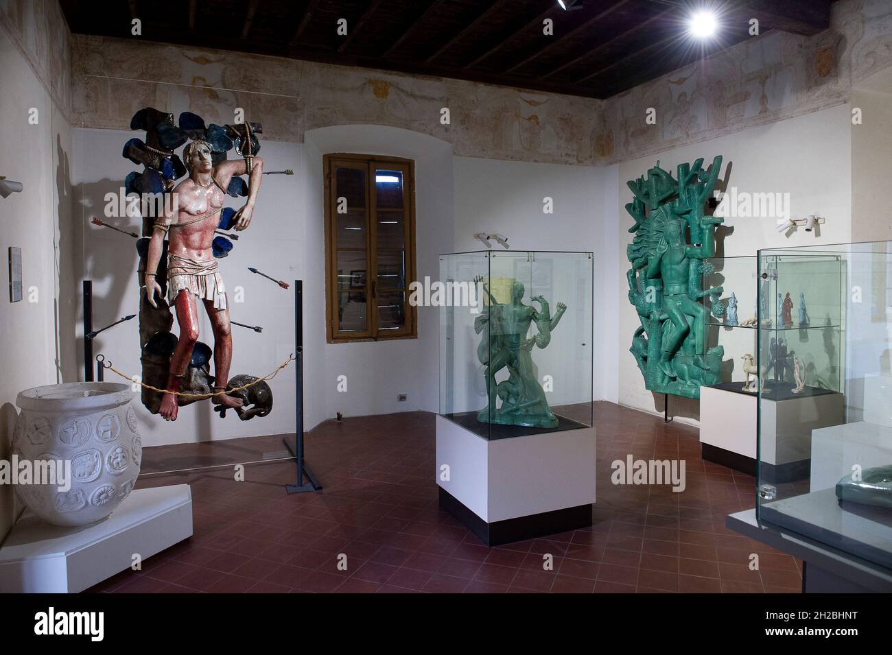 Italien. Lombardei. Laveno Mombello - MIDeC International Museum of Ceramic Design. Der Zauberer des Keramikers Angelo Biancini. Stockfoto