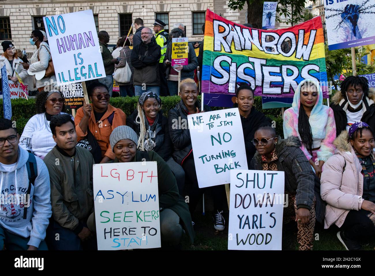 Refugees Welcome Rally Against as the Government proceses Anti-Refugee Bill through Parliament-London-20- 10-2021 Stockfoto