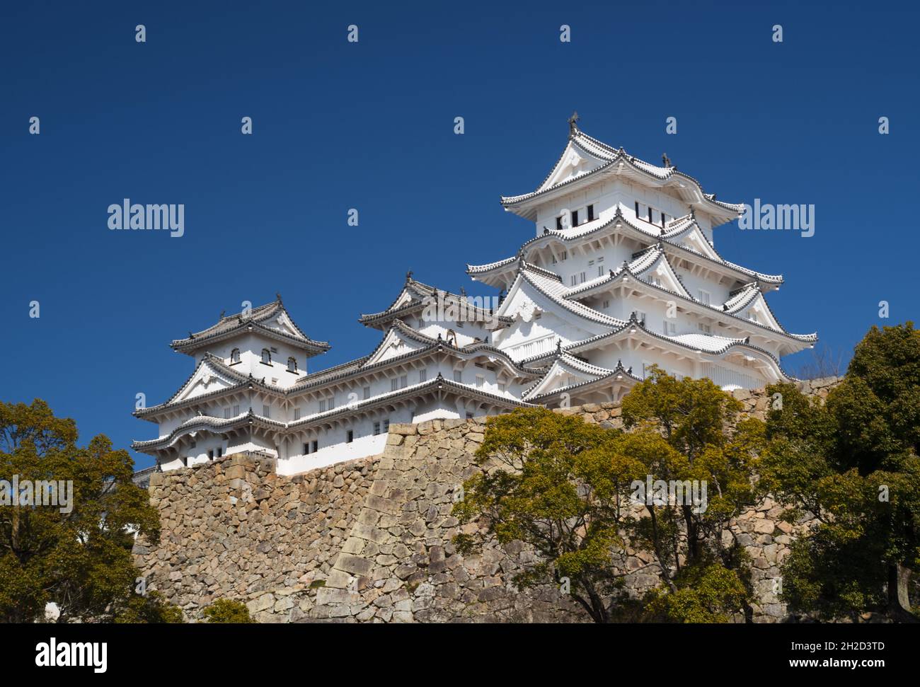 Schöne Aussicht auf die Burg Himeji baute eine Festung auf dem Hügel Himeyama Stockfoto