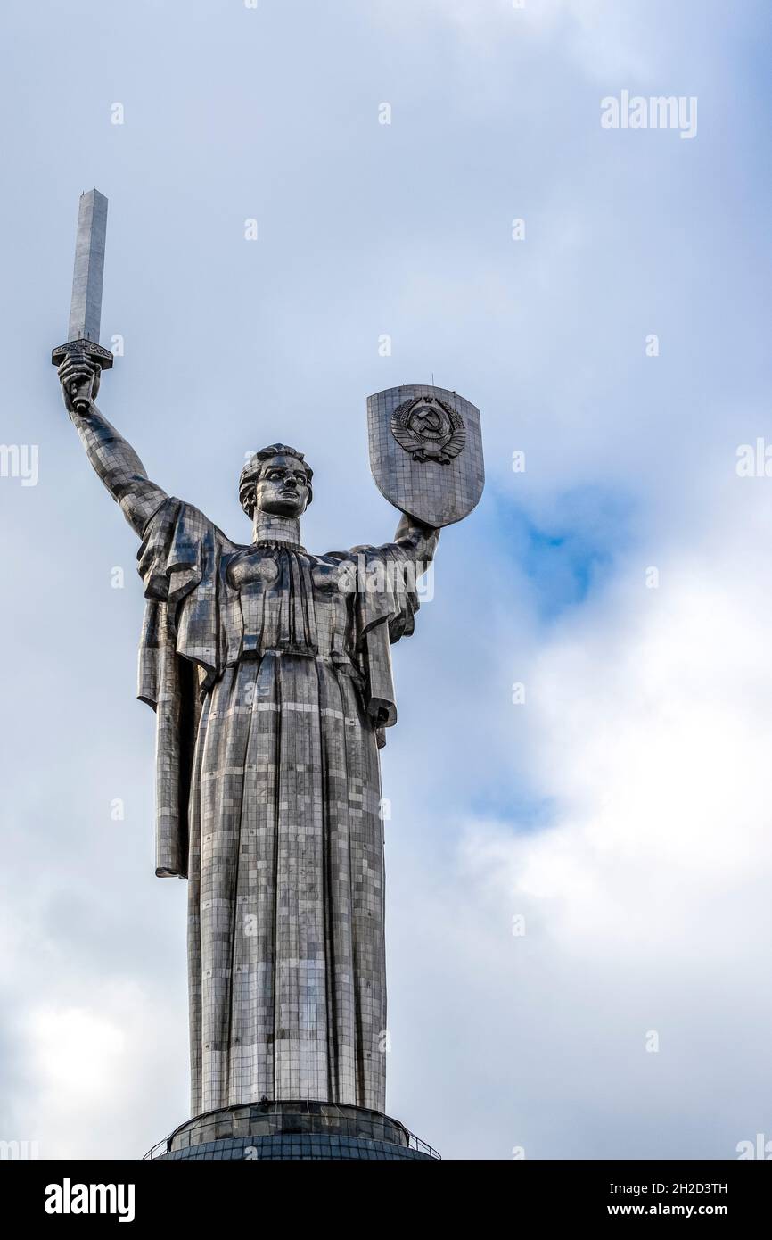 Verteidigung des Vaterlanddenkmals (Rodina Mat) in Kiew, der Ukraine, Europa Stockfoto
