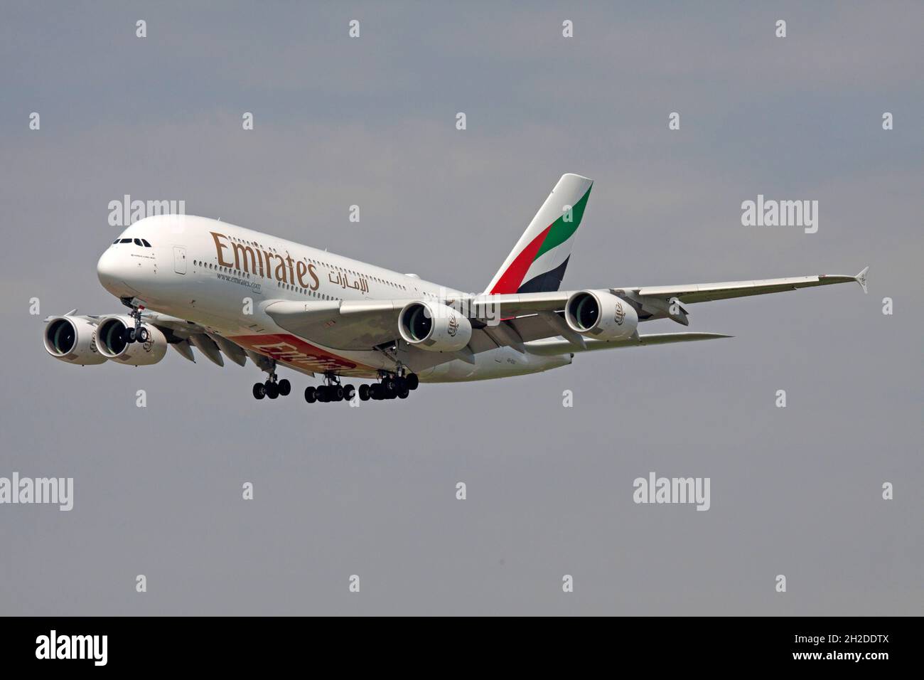 Abheben mit Farben: Kostenlose A380 Ausmalbilder für Groß und Klein!