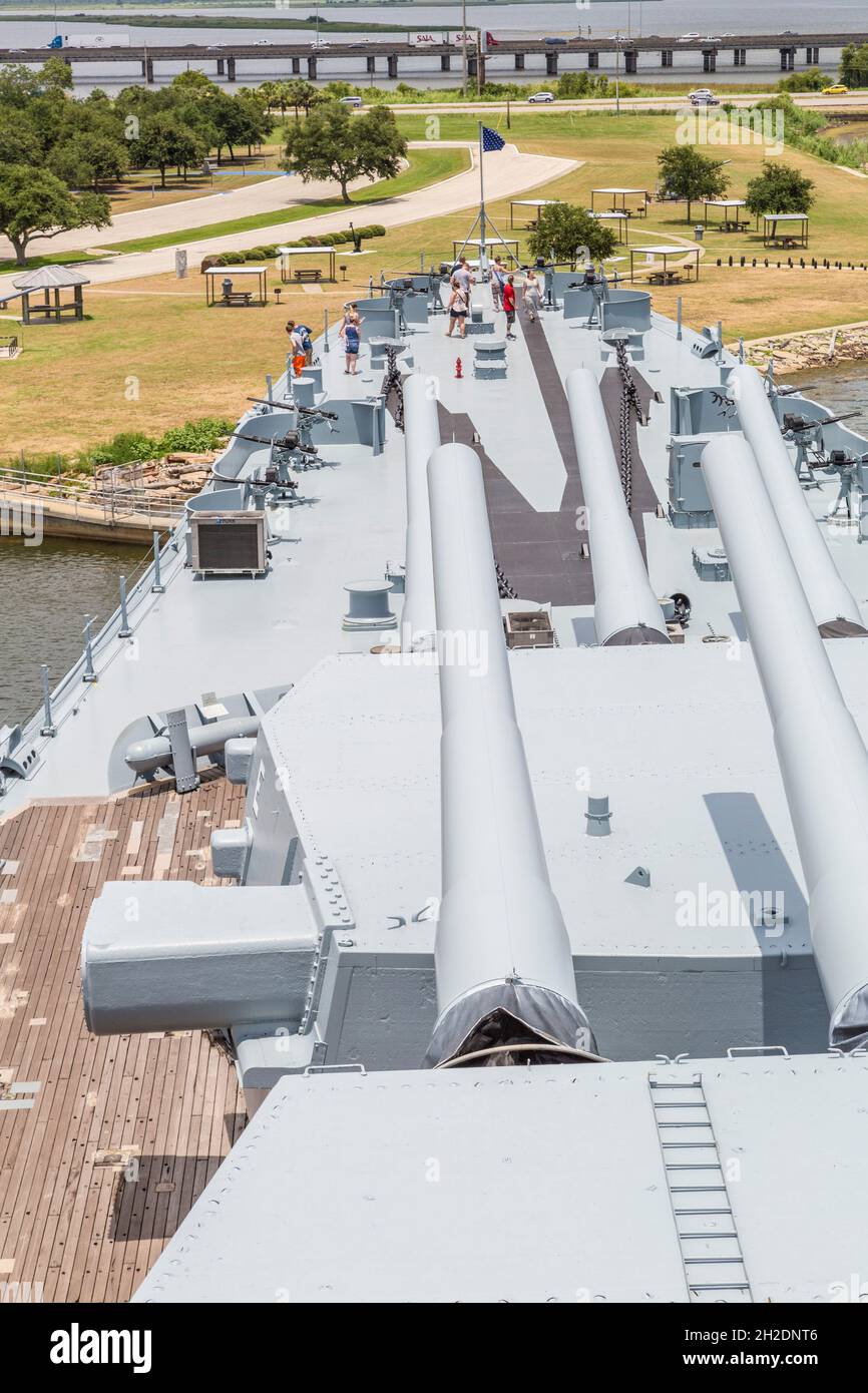 „Big Guns“ im Kaliber 16 Zoll, 45 auf dem Schlachtschiff des USS Alabama Museums im Battleship Memorial Park in Mobile, Alabama Stockfoto