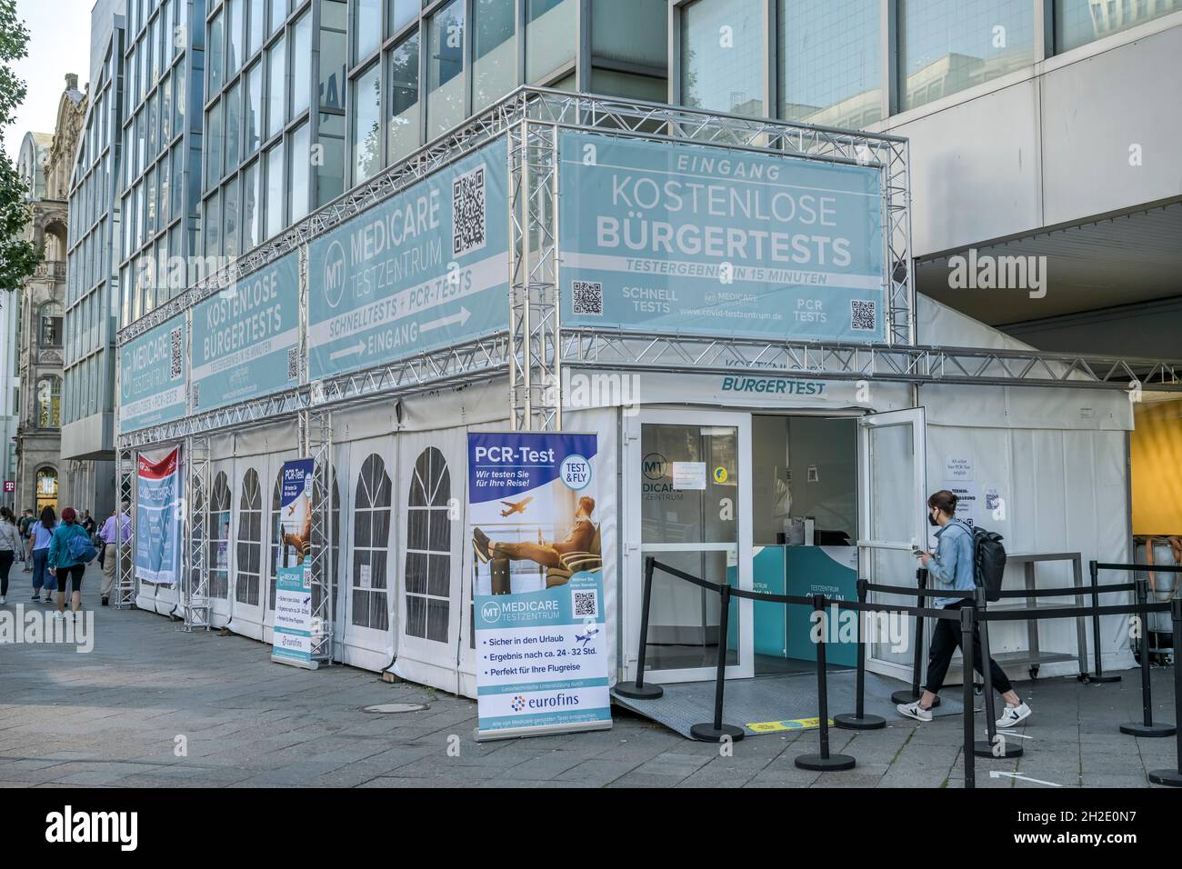 Corona Medicare Testzentrum, Kurfürstendamm, Charlottenburg, Charlottenburg-Wilmersdorf, Berlin, Deutschland Stockfoto