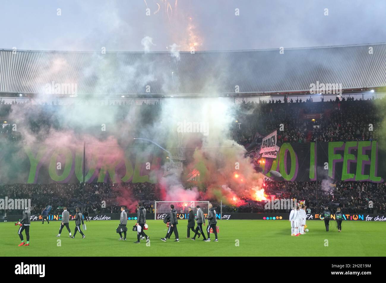 ROTTERDAM, NIEDERLANDE - 21. OKTOBER: Während des UEFA Conference League Group Stage-Spiels zwischen Feyenoord und 1. FC Union Berlin im Stadion Feijenoord am 21. Oktober 2021 in Rotterdam, Niederlande (Foto: Yannick Verhoeven/Orange Picts) Stockfoto