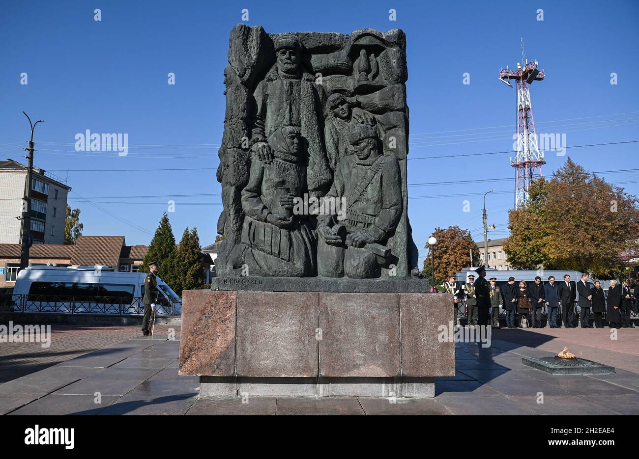 Korjukiwka, Ukraine. Oktober 2021. Gedenkstätte für zivile Opfer der deutschen Massaker. Die Gedenkstätte erinnert an die sogenannten "Strafmaßnahmen" der deutschen Besatzer gegen Zivilisten während des Zweiten Weltkriegs. Anfang März 1943 wurden dort als Reaktion auf die sowjetische Partisanenbewegung unter einem speziellen SS-Kommando rund 6,700 Menschen ermordet. Quelle: Britta Pedersen/dpa-Zentralbild/ZB/dpa/Alamy Live News Stockfoto