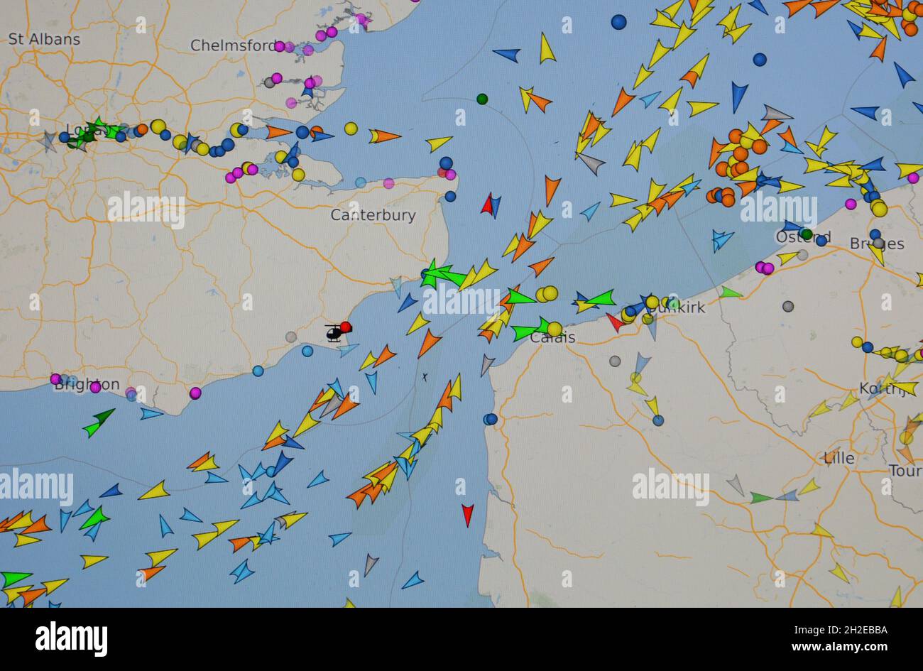 Karte des maritimen trafischen inbritisch Kanal ( 21. oktober 2021 ) auf der Website von VesselFinder Stockfoto