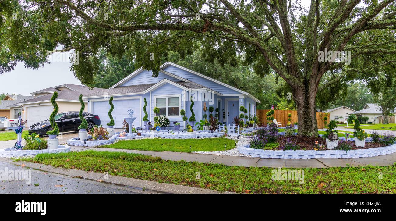 Haus im Film „Edward Scissorhands“, im Tinsmith Circle von 1774, in „The Scissorhands“, in „The Scisorhands“, in „The Scishers Run“, Lutz, Florida, USA Stockfoto