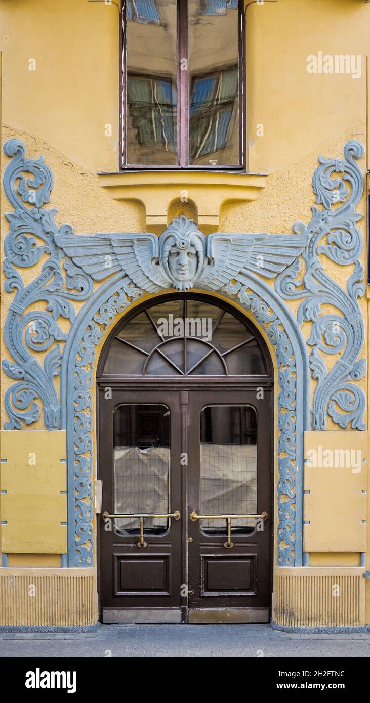 Detail der Dekoration des Katzenhauses - Jugendstil-Architekturgebäude in Riga - Riga, Lettland Stockfoto