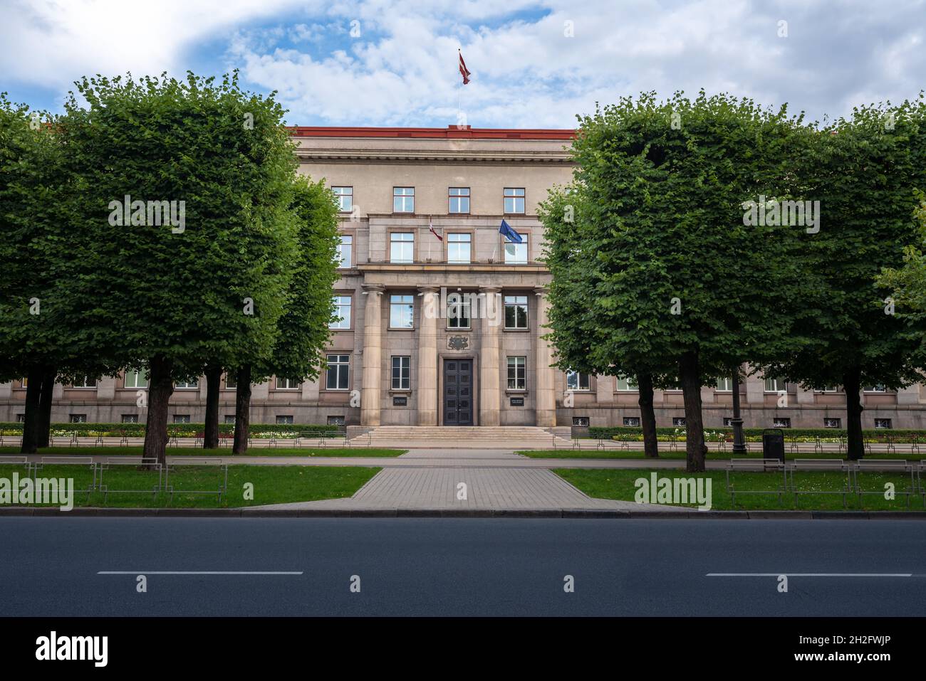 Justizpalast - Lettisches Ministerkabinett und Oberster Gerichtshof - Riga, Lettland Stockfoto
