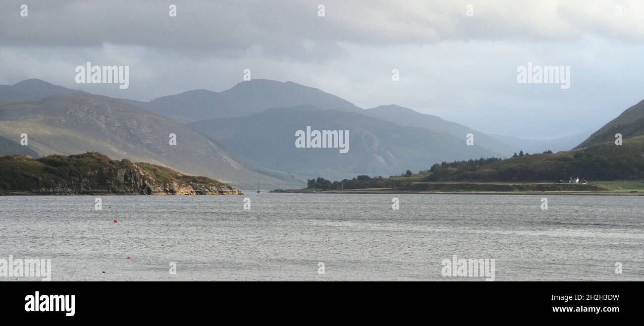 Blick auf Loch Broom von Ullapool, Schottland Stockfoto