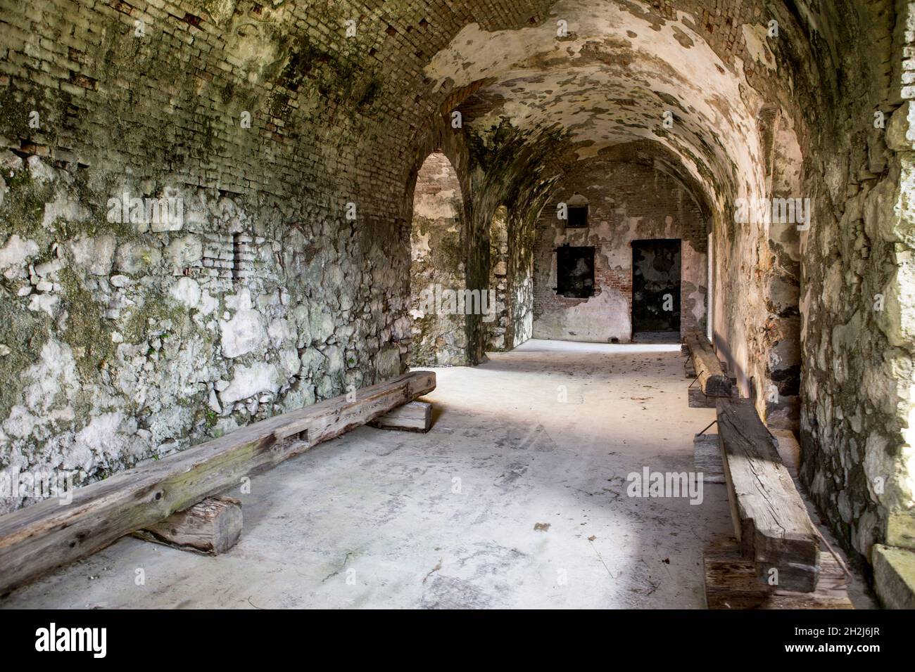 Rocca d'Anfo ist Italiens größte napoleonische Festung über dem Idrosee Stockfoto