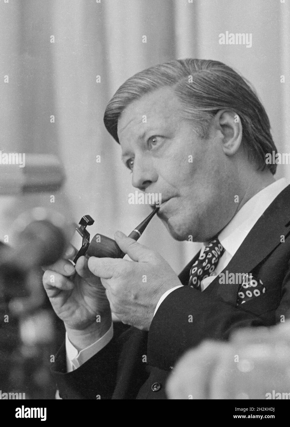 Helmut Schmidt, geboren am 23. Dezember 1918, ist ein deutscher sozialdemokratischer Politiker, der von 1974 bis 1982 Bundeskanzler der Bundesrepublik war - Stockfoto