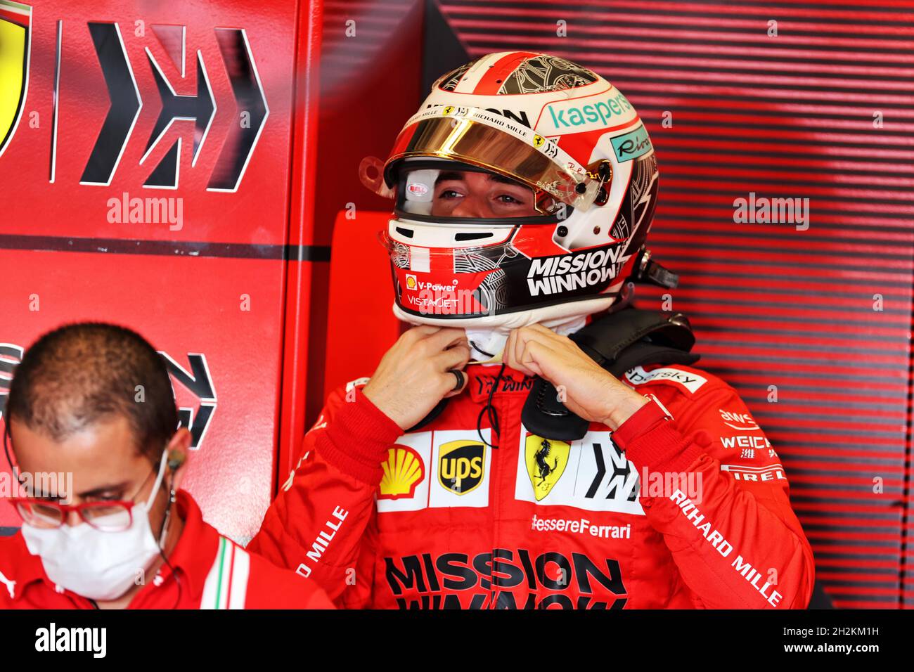 Austin, USA. Oktober 2021. Charles Leclerc (MON) Ferrari. 22.10.2021. Formel-1-Weltmeisterschaft, Rd 17, großer Preis der Vereinigten Staaten, Austin, Texas, USA, Trainingstag. Bildnachweis sollte lauten: XPB/Press Association Images. Quelle: XPB Images Ltd/Alamy Live News Stockfoto