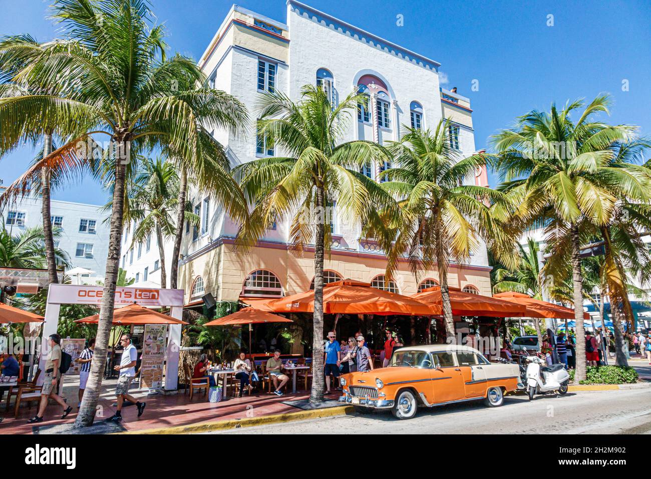 Miami Beach Florida, Ocean Drive, Edison Hotel, Ocean's Ten Restaurant al fresco Dining Art déco District Stockfoto