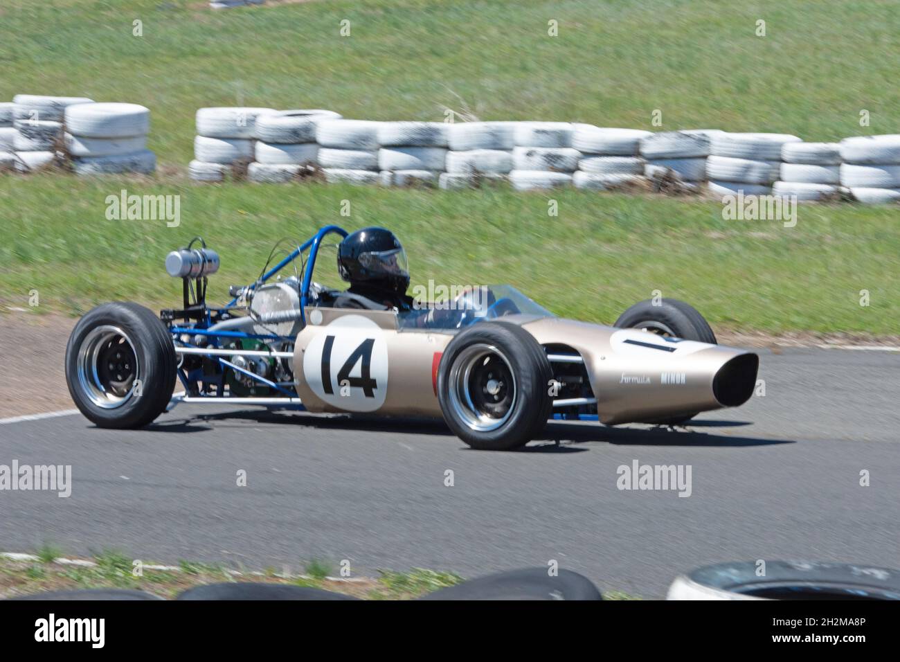Open-Topped-Sportwagen auf der Rennstrecke, Tamworth Australia. Stockfoto