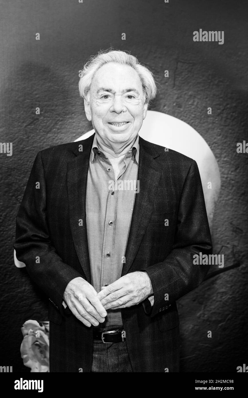 New York, NY - 22. Oktober 2021: Der Komponist Sir Andrew Lloyd Webber besucht die erste Aufführung des Phantoms der Oper nach einer Pandemie im Majestic Theatre Stockfoto