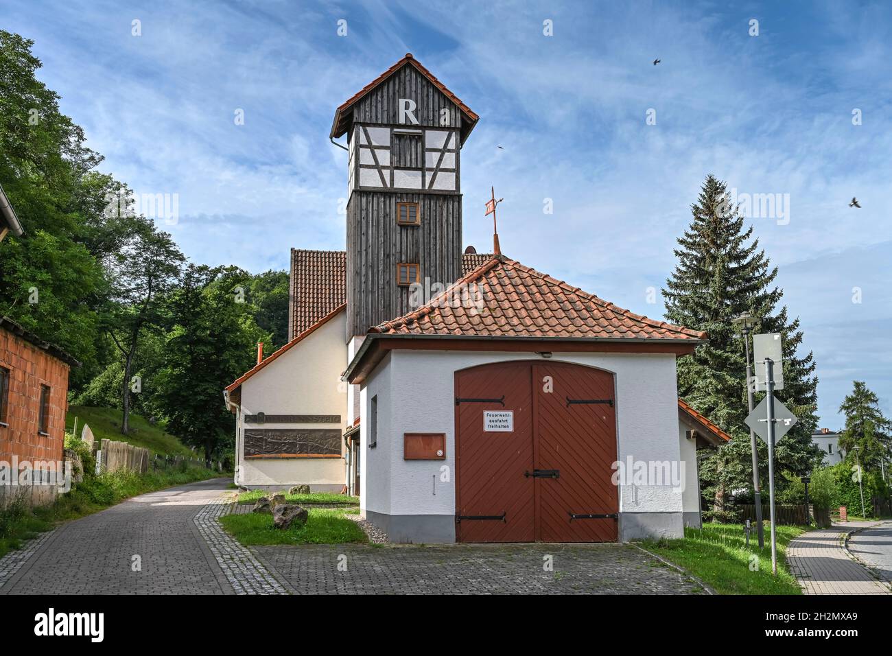 Beginn Rennsteig Wanderweg, Feuerwehrhaus in Hörschel, Thüringen, Deutschland Stockfoto