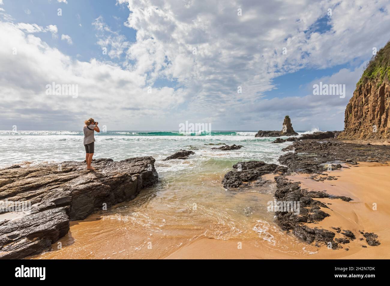 Im Sommer scheint die Sonne über Jones Beach, Australien Stockfoto