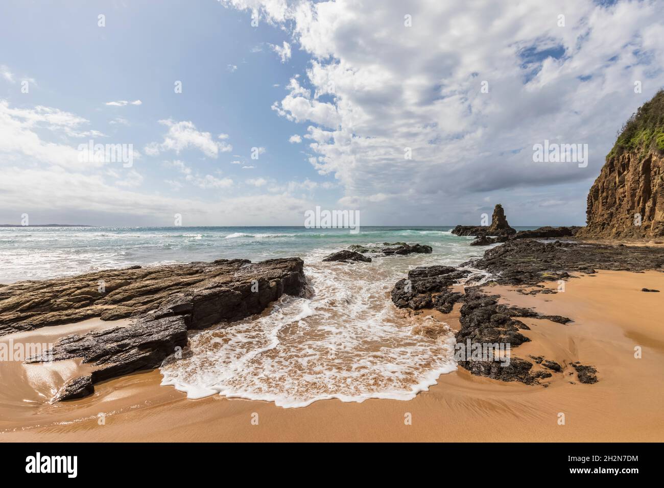Wolken über Jones Beach im Sommer Stockfoto