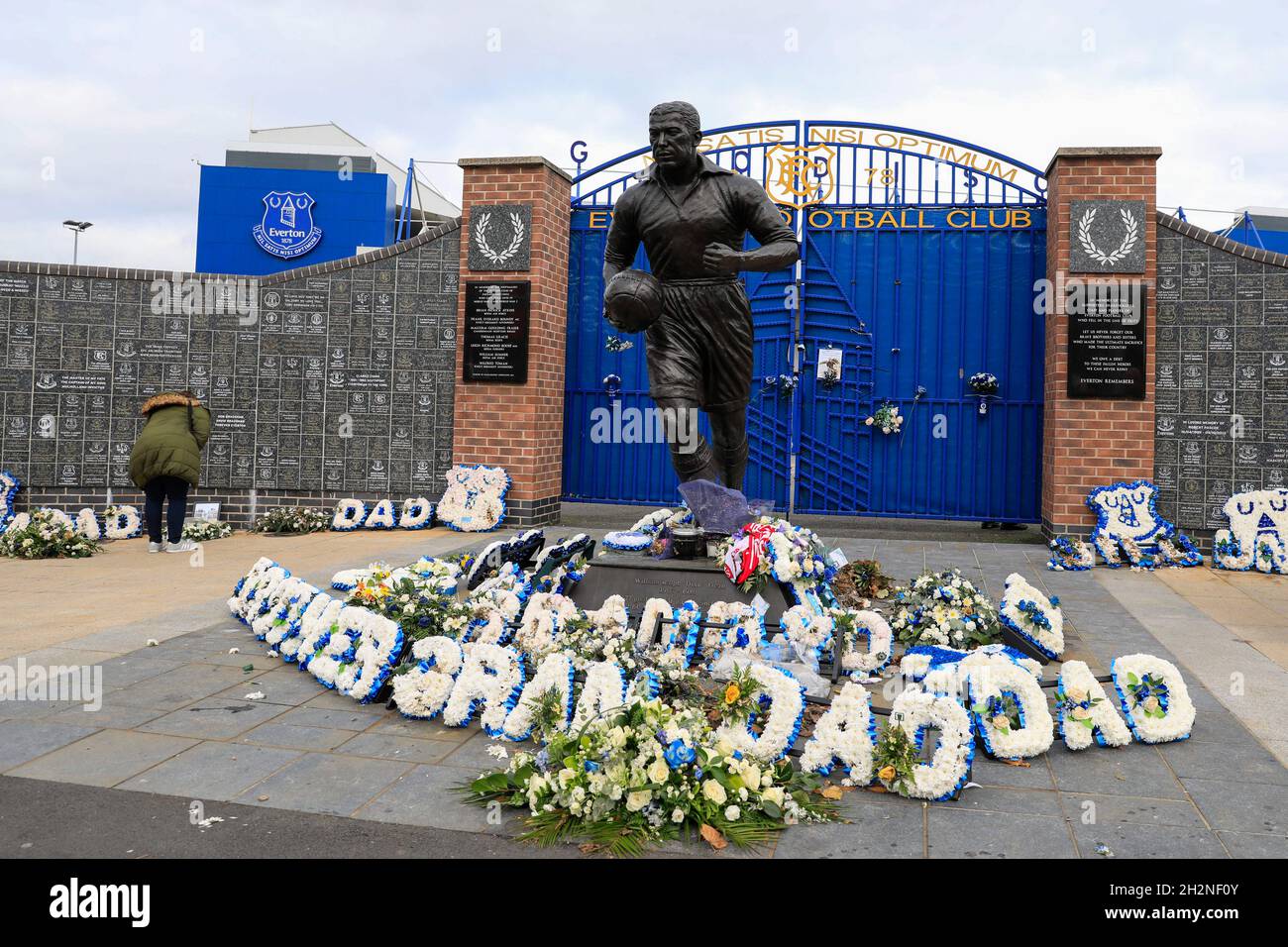 Die Dixie Dean Statue vor dem Goodison Park Stockfoto