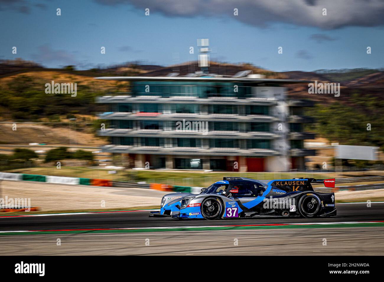 Portimao, Portugal. Oktober 2021. 37 Doquin Antoine (Fra), Skelton Josh (grr), Cool Racing, Ligier JS P320 - Nissan, Action während der 6. Runde des Michelin Le Mans Cup, vom 21. Bis 24. Oktober 2021 auf dem Algarve International Circuit, in Portimao, Portugal - Foto: Paulo Maria/DPPI/LiveMedia Kredit: Unabhängige Fotoagentur/Alamy Live News Stockfoto