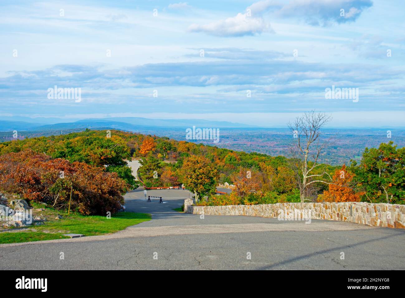 Panoramablick auf drei Staaten vom höchsten Punkt in New Jersey, High Point State Park -10 Stockfoto