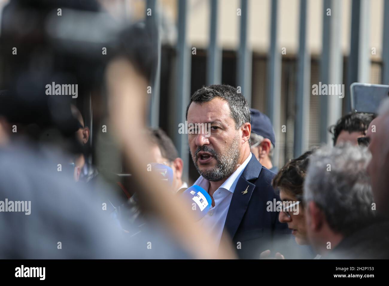 Palermo, Italien. Oktober 2021. Open-Arms-Prozess: Matteo Salvini bei der Pressekonferenz (Foto: Antonio Melita/Pacific Press) Quelle: Pacific Press Media Production Corp./Alamy Live News Stockfoto