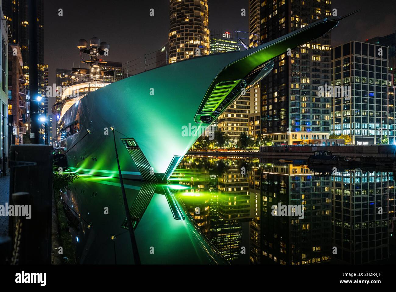 Superyacht Kismet besucht South Dock, Canary Wharf, London, England, Vereinigtes Königreich, VEREINIGTES KÖNIGREICH Stockfoto