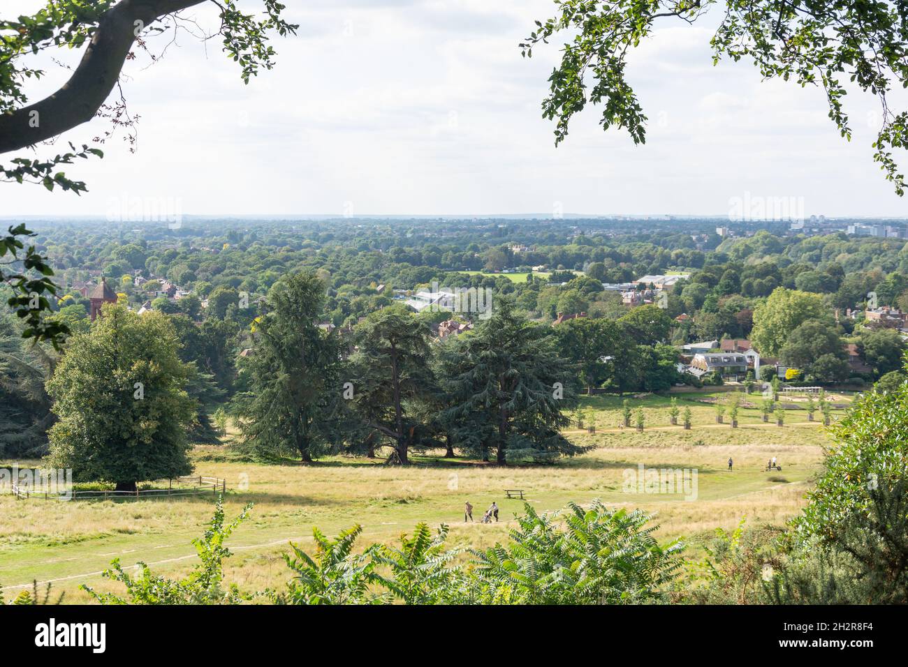 Panoramablick vom King Henry's Mount, Pembroke Lodge Garden, Richmond Park, Borough of Richmond upon Thames, Greater London, England, Vereinigtes Königreich Stockfoto