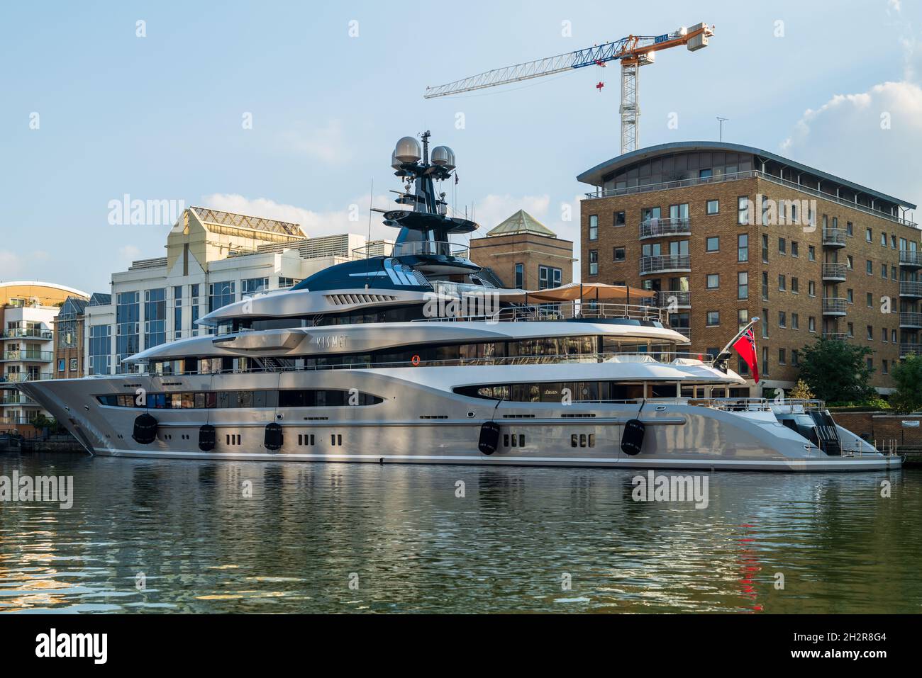 Superyacht Kismet besucht South Dock, Canary Wharf, London, England, Vereinigtes Königreich, VEREINIGTES KÖNIGREICH Stockfoto