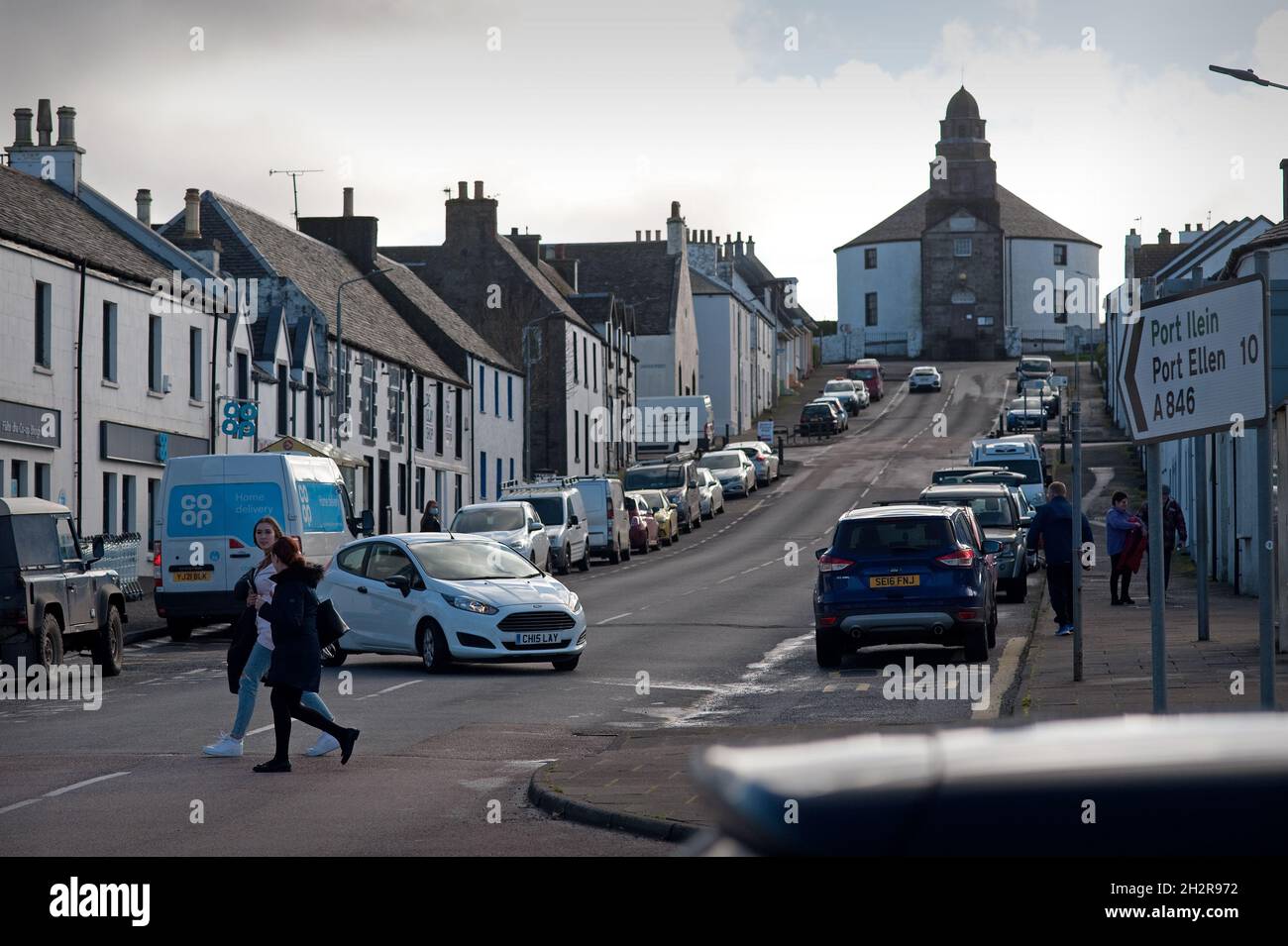 Main Street Bowmore Islay Scotland Großbritannien Stockfoto