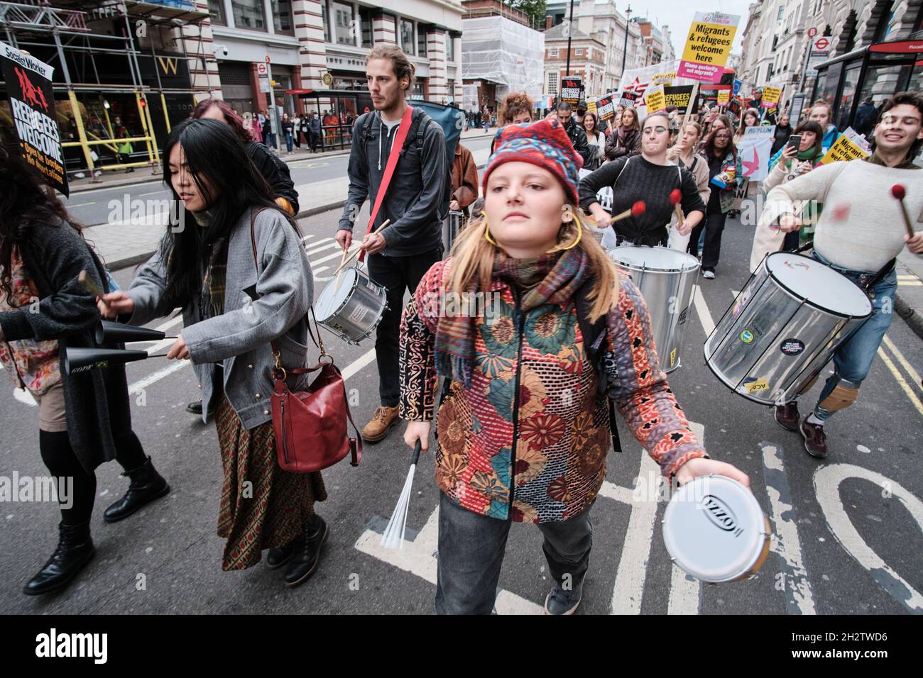 LONDON, GROSSBRITANNIEN. Oktober 2021. Refugees Welcome Demo von Amnesty International UK. Bild: Chiara Fabbro Stockfoto