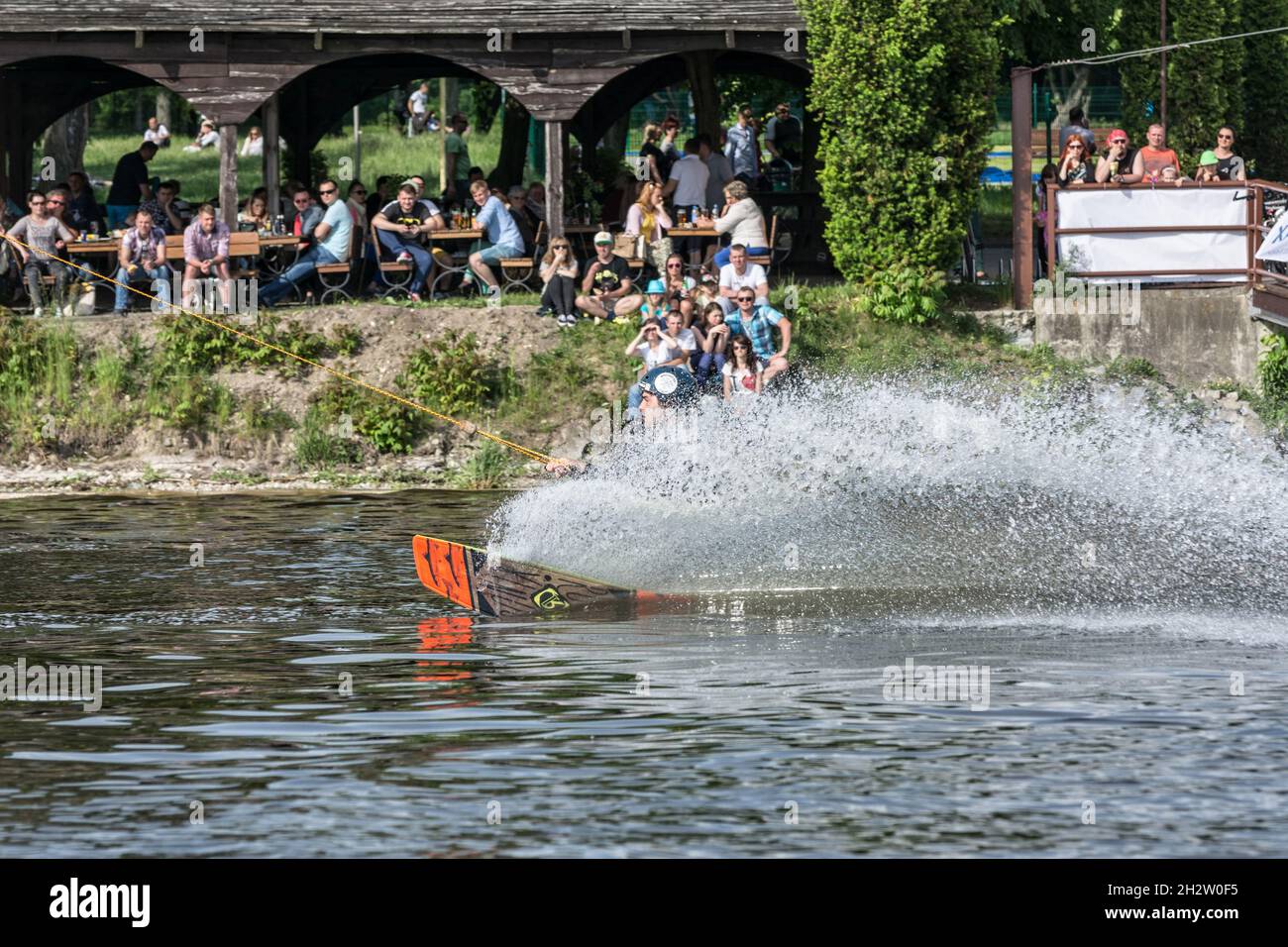 Lublin, Polen - 31. Mai 2015: Lublin Sportival - Stadtsport-Event - Wakeboard-Contest in Zalew Zemborzycki Stockfoto