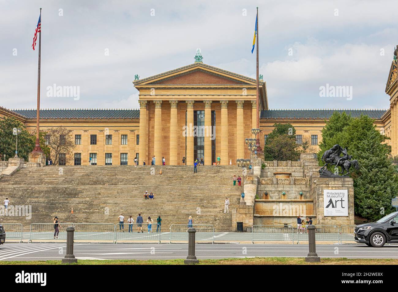 2600 Benjamin Franklin Parkway, Philadelphia Museum of Art, ist das Herzstück des Stadtmusebezirks - und der Aussichtspunkt beliebter Fotografen. Stockfoto