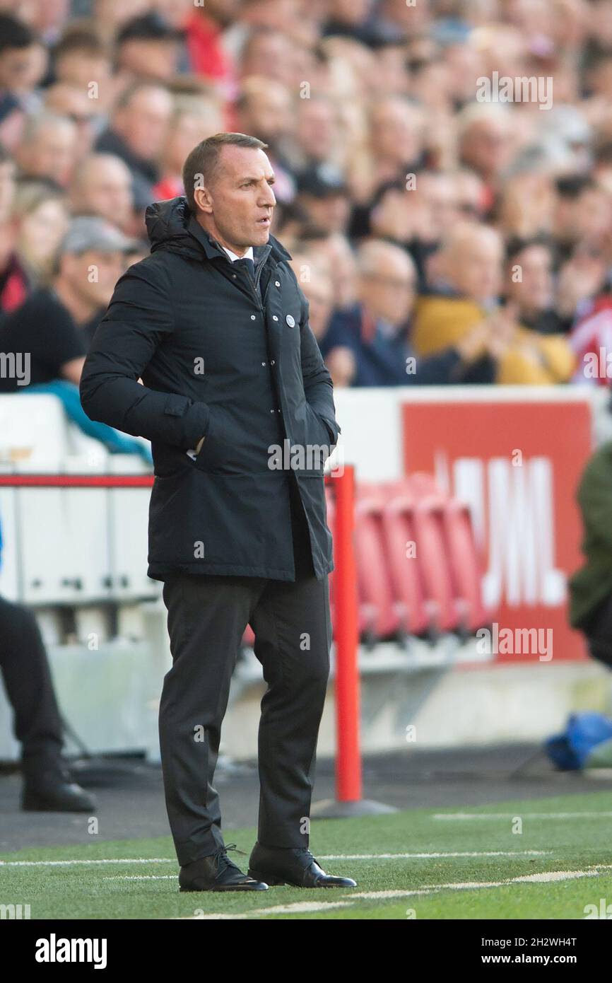 London, Großbritannien. Okt. 2021. Brendan Rogers Manager von Leicester City während des Premier League-Spiels zwischen Brentford und Leicester City im Brentford Community Stadium, London, England am 24. Oktober 2021. Foto von Salvio Calabrese. Nur zur redaktionellen Verwendung, Lizenz für kommerzielle Nutzung erforderlich. Keine Verwendung bei Wetten, Spielen oder Veröffentlichungen einzelner Clubs/Vereine/Spieler. Kredit: UK Sports Pics Ltd/Alamy Live Nachrichten Stockfoto